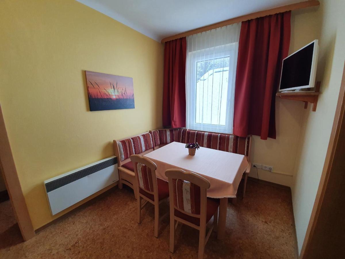 Appartement Zur Post Ferlach Exterior photo
